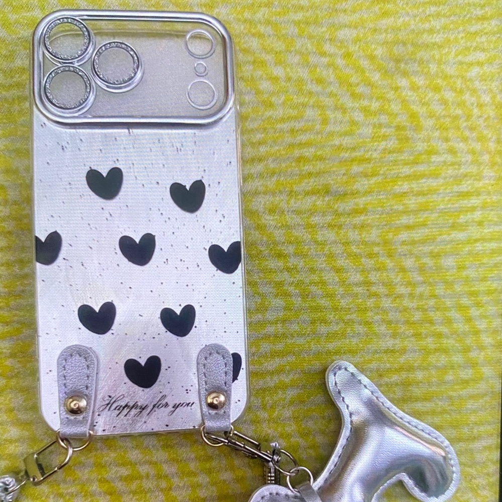 Chic Heart Pattern Phone Case with Strap - White and Black